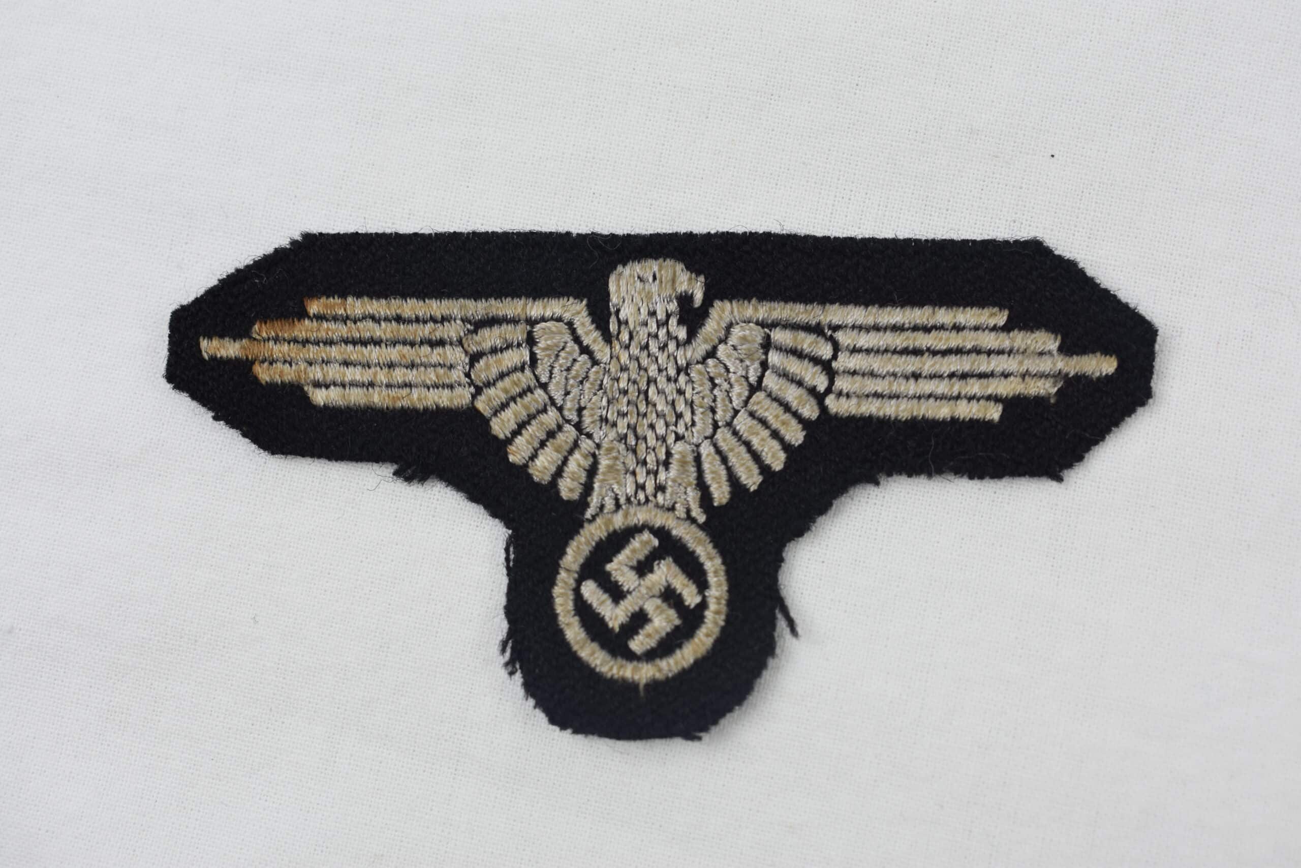 (Français) Aigle de bras Waffen SS, 