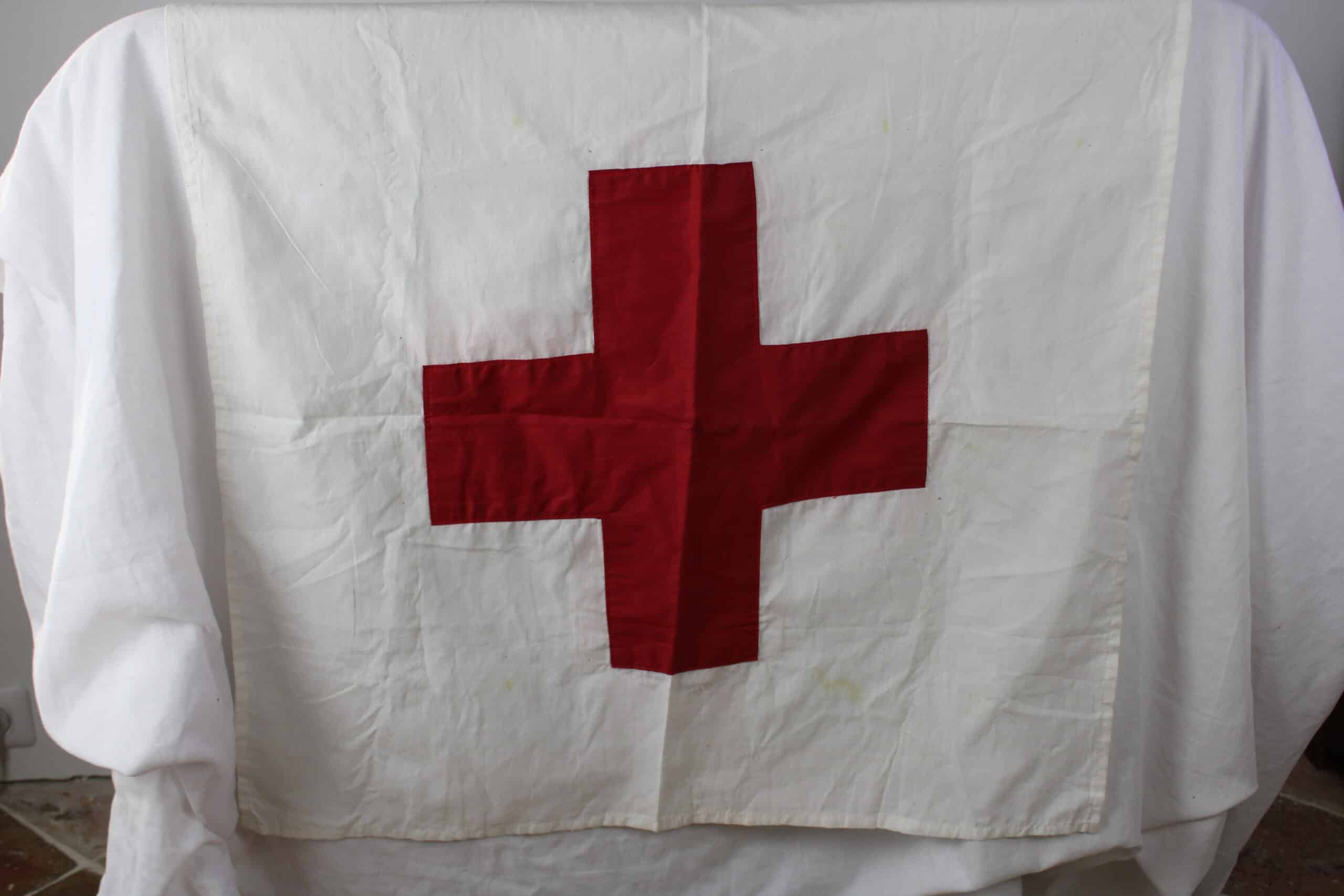 (Français) Drapeau allemand Croix Rouge