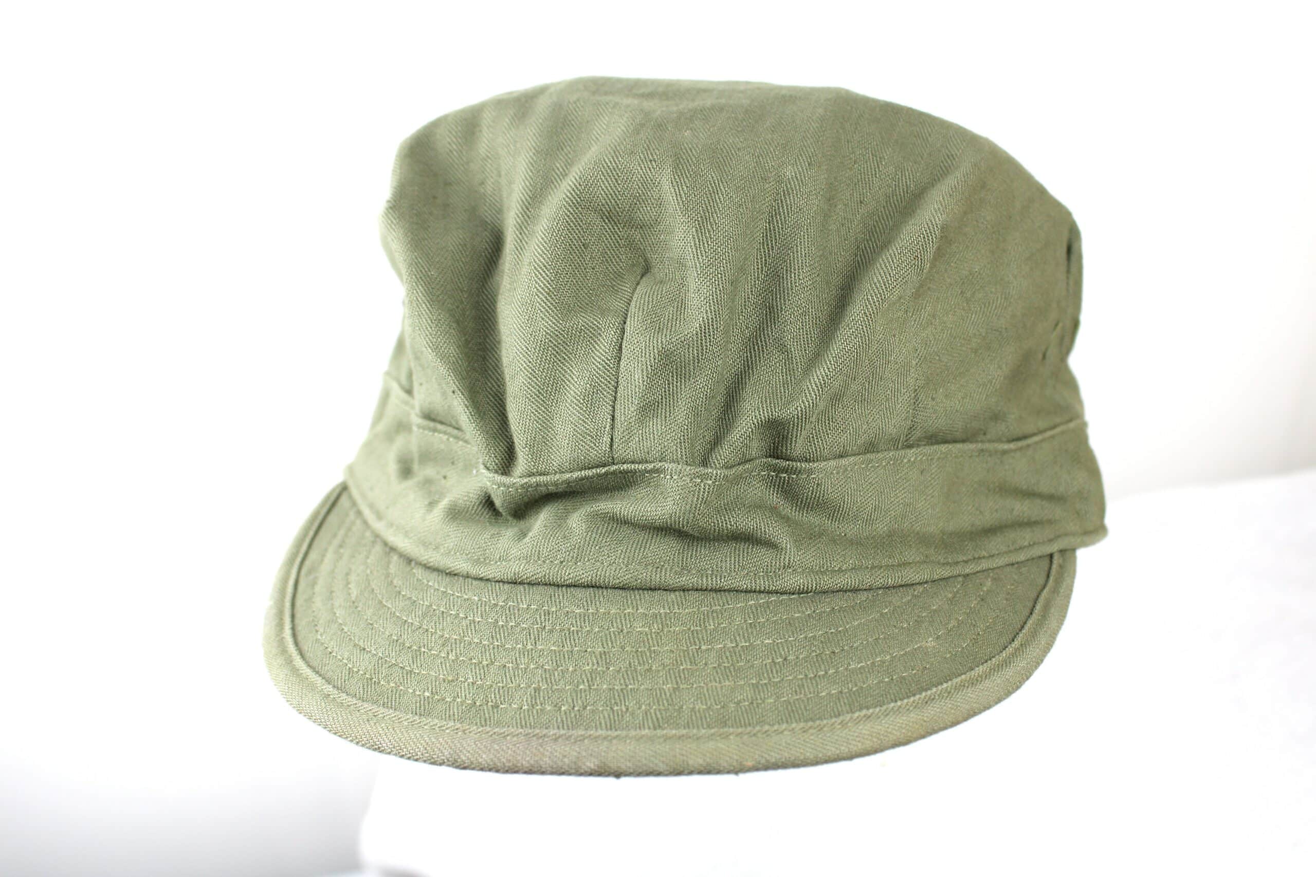 Casquette HBT neuve datée 1942