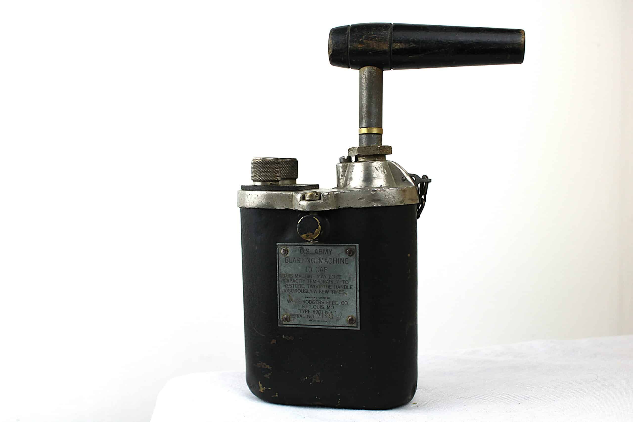 Blasting Machine 10 Cap