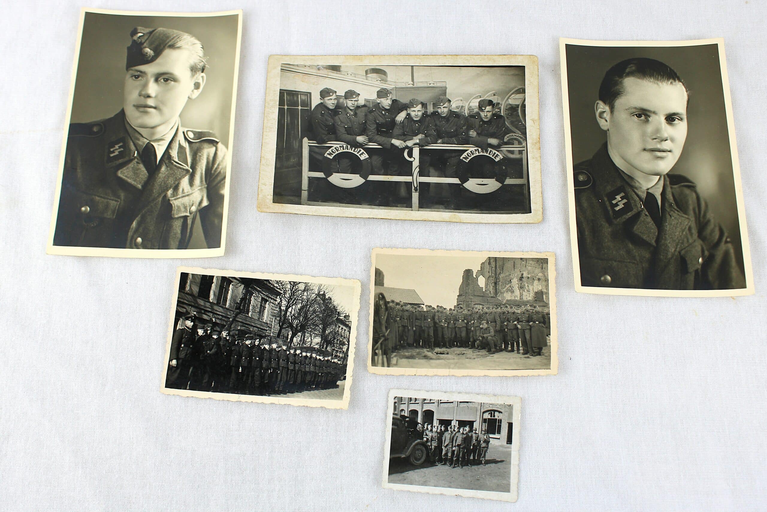 Grouping Photo d'un SS-Mann de la Waffen 9eme Division 