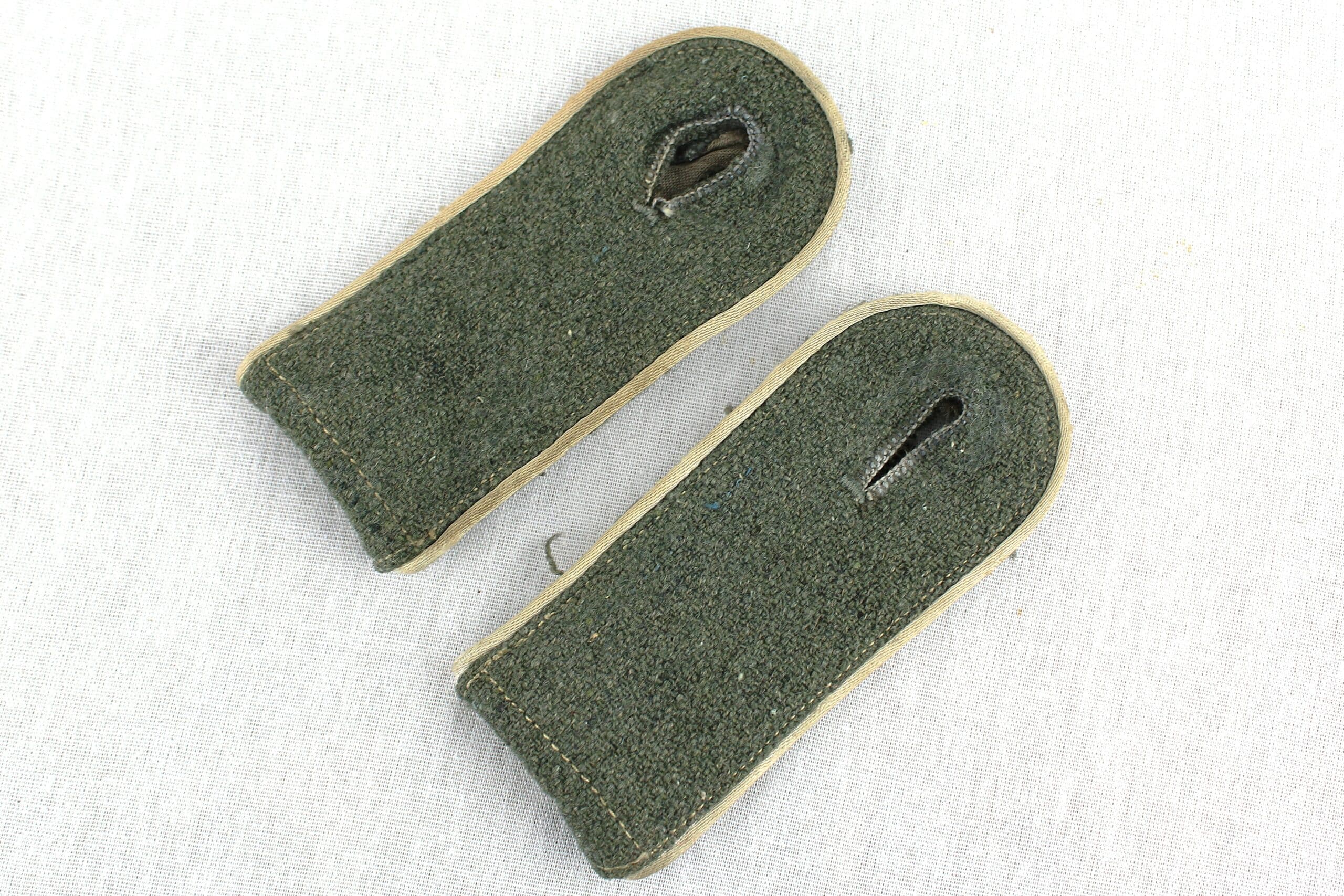 Paire de pattes d'épaule Heer infanterie M40