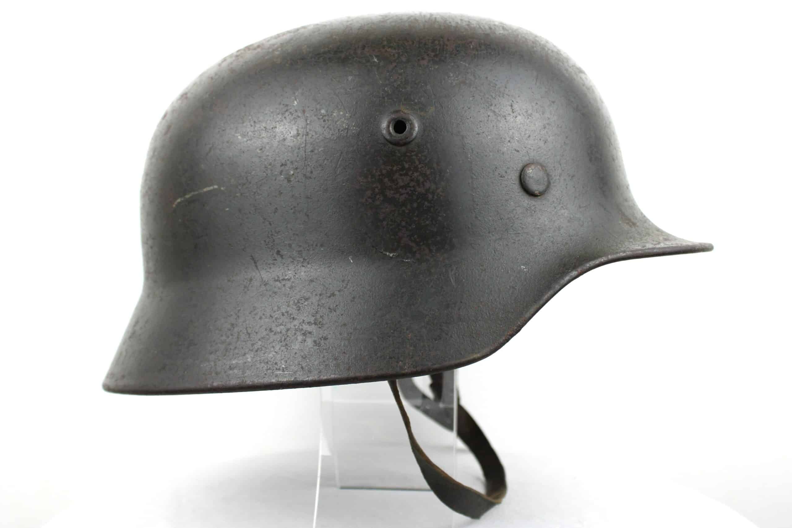 Casque Waffen M40 complet insigne gratté