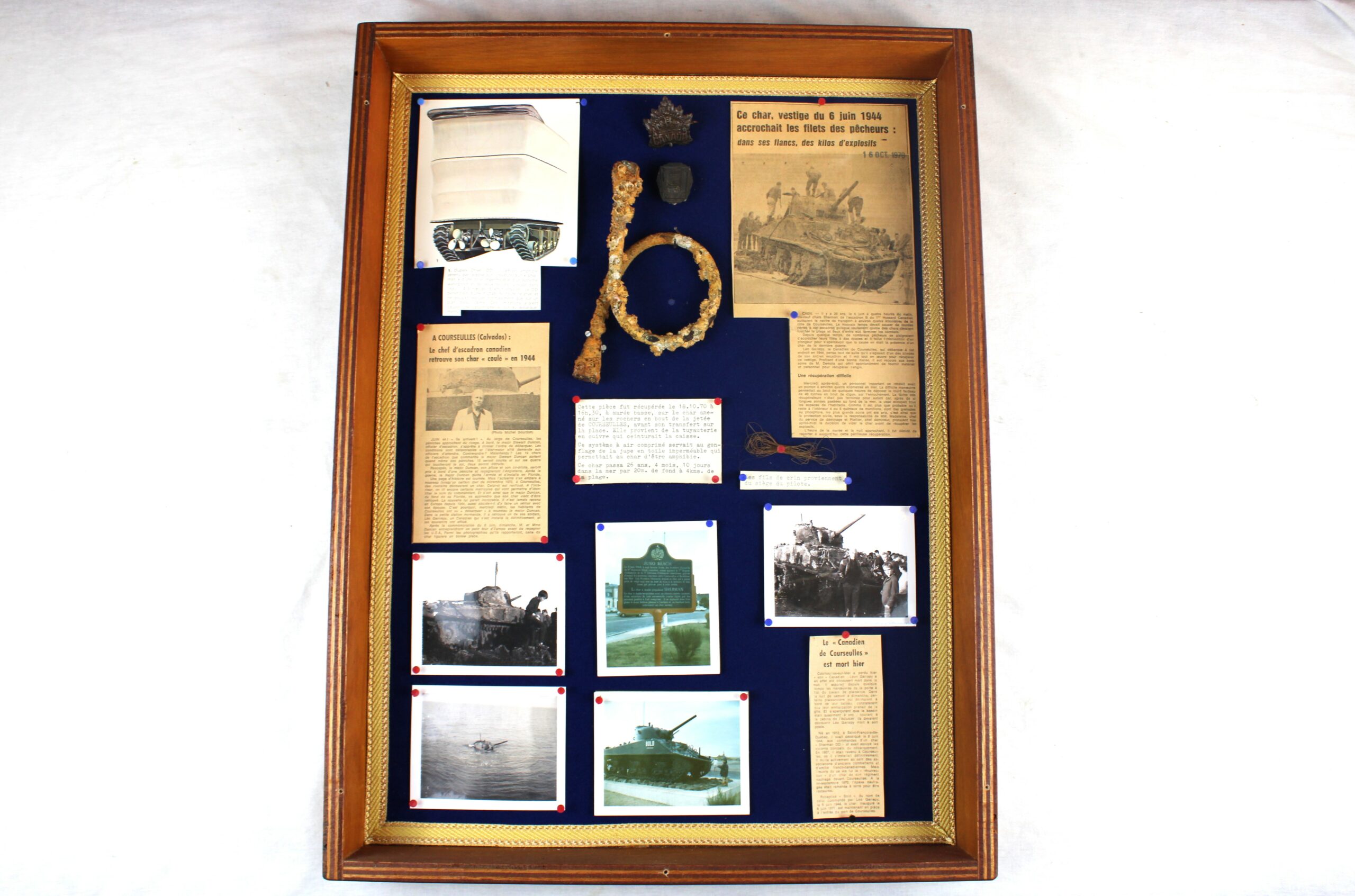 Cadre reliquaire du Char Sherman DD de Courseulles 1970